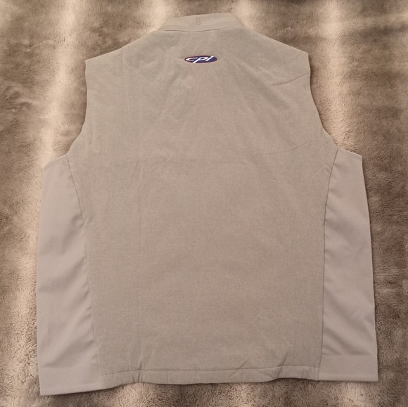 Holderness and Bourne tailored fit insulated golf vest - Picture 2 of 3